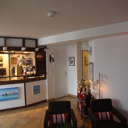 Hotel Les Almadies - Coeur De Ville Saint-Jean-de-Luz Esterno foto